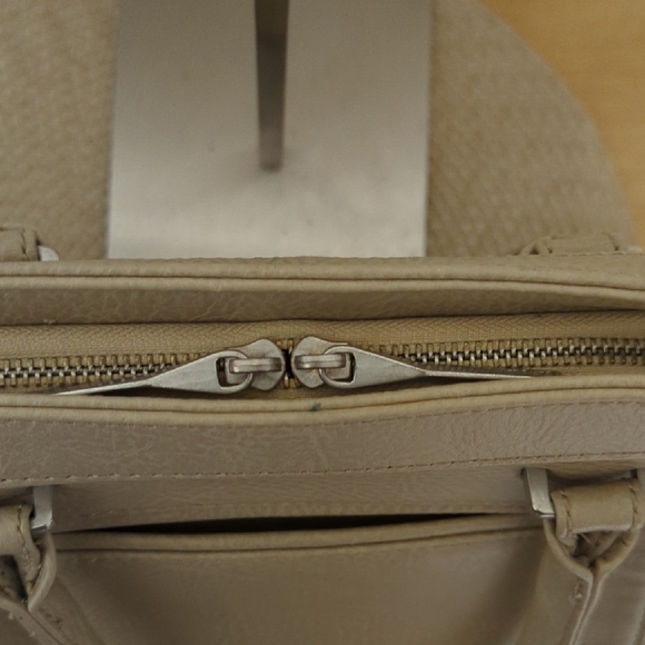 Matt & Nat Tan Women's Bag - Picture 9 of 10